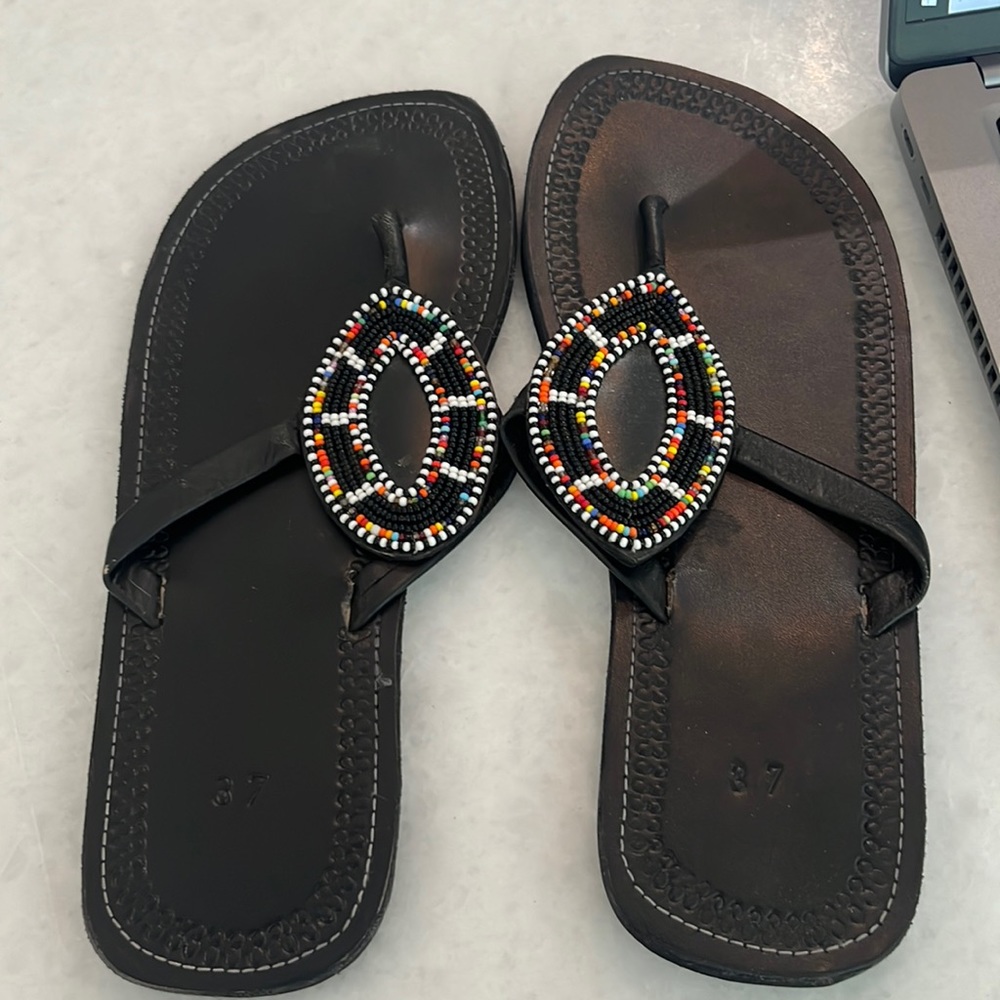 Sandals from Kenya 🇰🇪 size 7